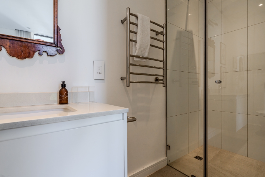 3 Bedroom Property for Sale in Sea Point Western Cape